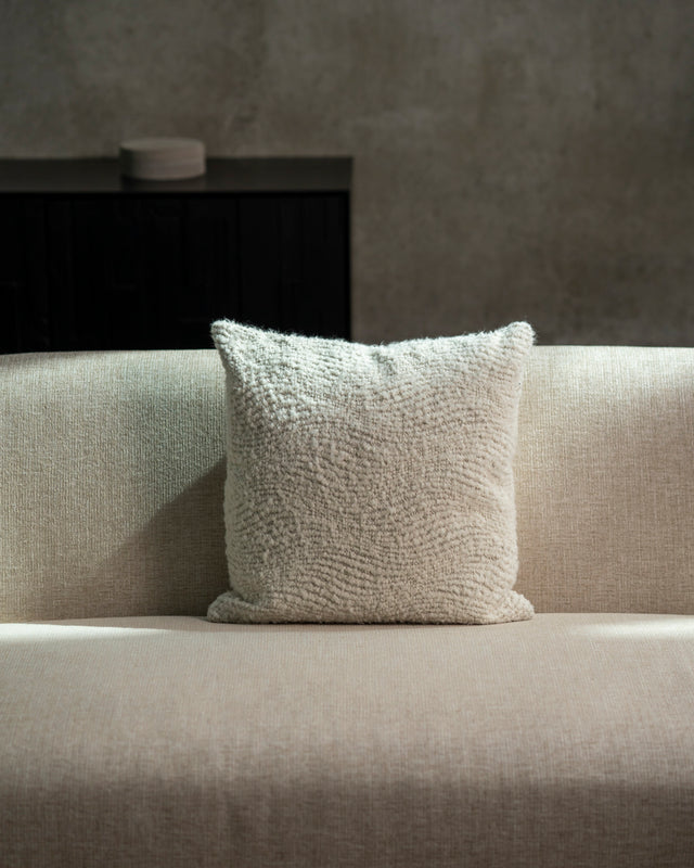 Coussin Necessity Wave
