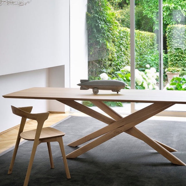 Table Mikado