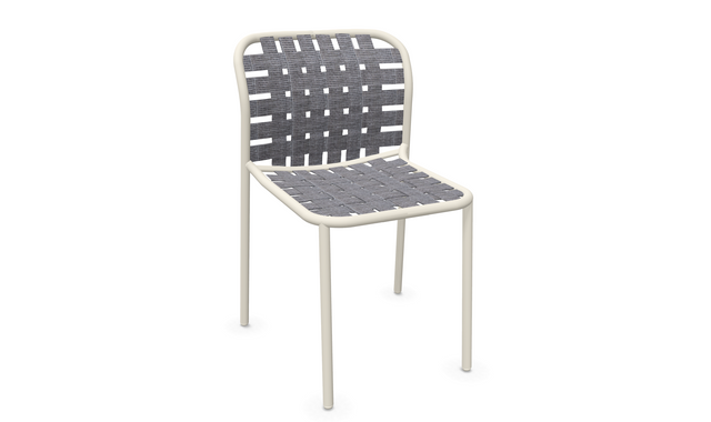 Chaise Yard