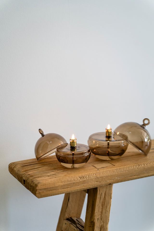 Lampe à huile avec couvercle