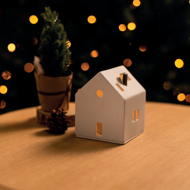 Petite maison en porcelaine