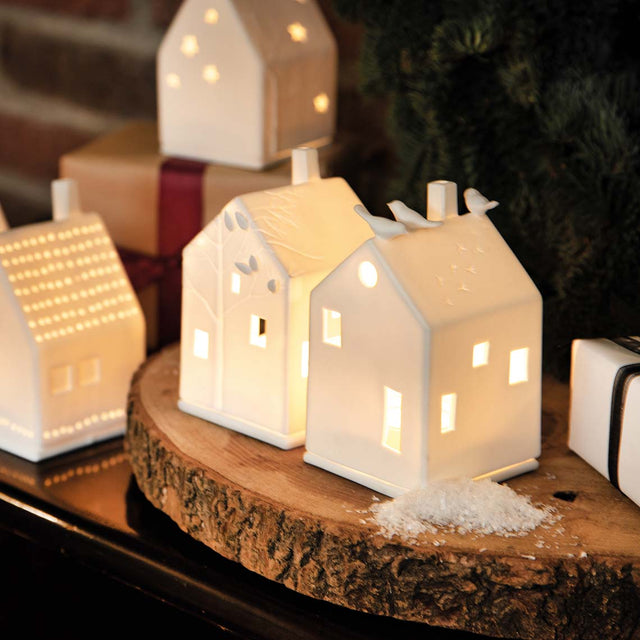Petite maison en porcelaine