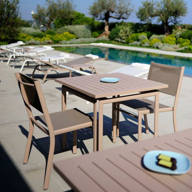 Table Costa