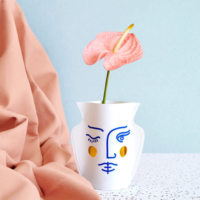Petit Vase en Papier