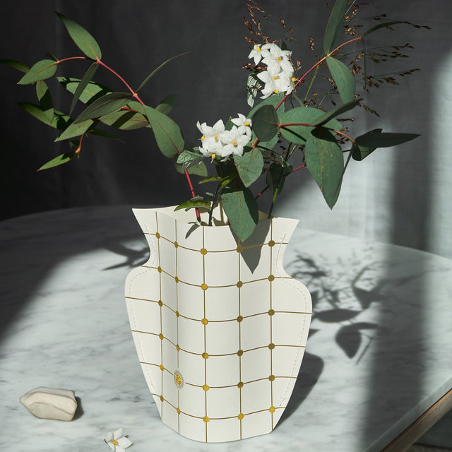 Petit Vase en Papier